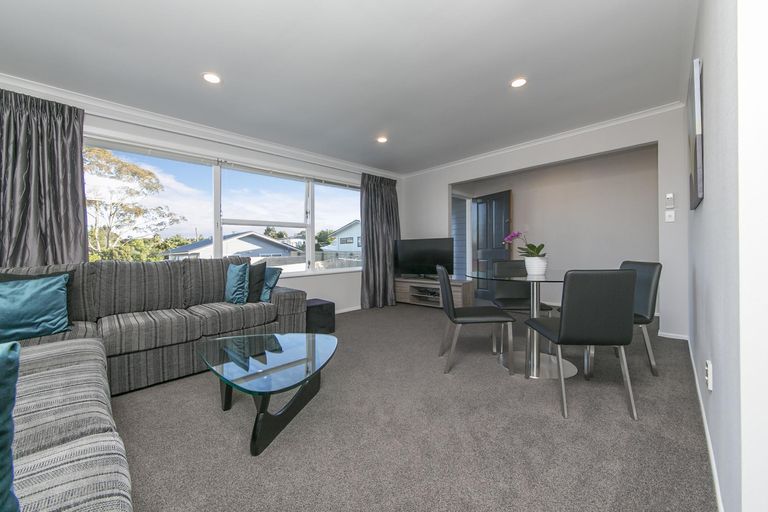 Photo of property in 29 Maude Street, Riverhead, 0820