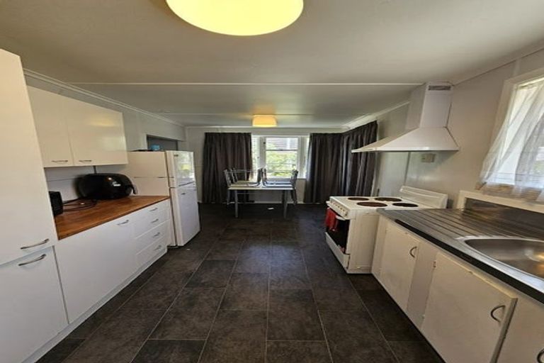 Photo of property in 56 Dimock Street, Titahi Bay, Porirua, 5022