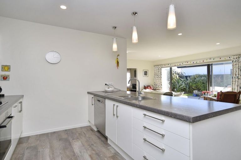 Photo of property in 90 Aston Drive, Waimairi Beach, Christchurch, 8083