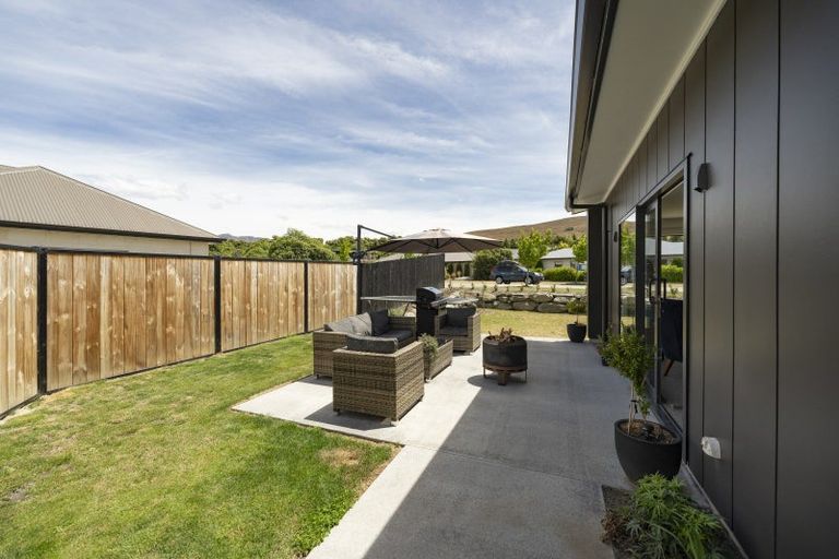 Photo of property in 8 Erskine Street, Lake Hayes, Queenstown, 9304