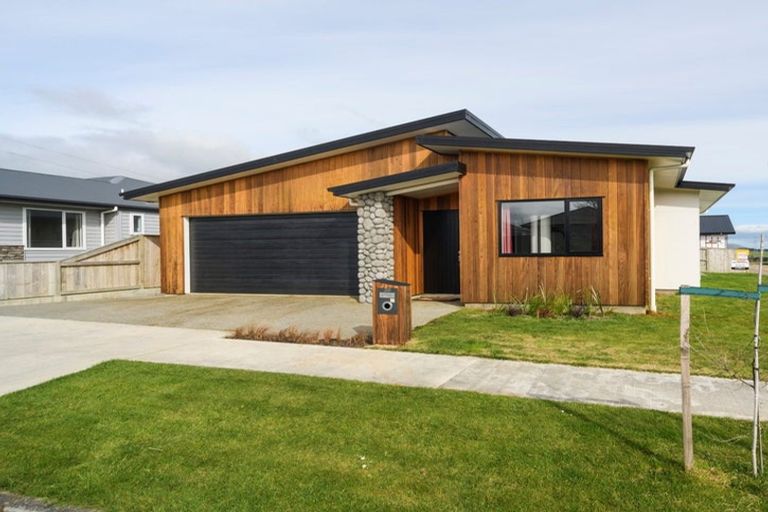 Photo of property in 20 Varsity Heights, Fitzherbert, Palmerston North, 4410