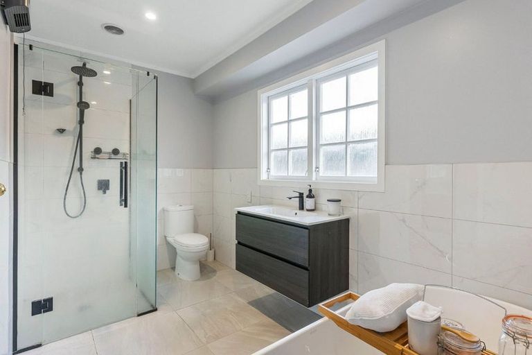 Photo of property in 79 Helenslee Road, Pokeno, 2402