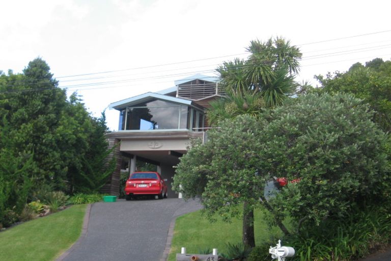 Photo of property in 43 Aotearoa Terrace, Murrays Bay, Auckland, 0630