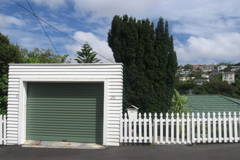 Photo of property in 20 Putnam Street, Northland, Wellington, 6012