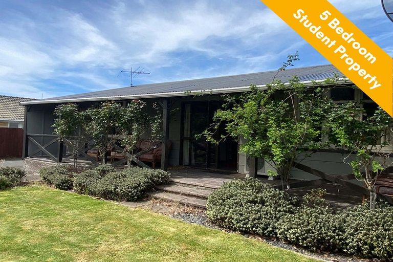 Photo of property in 1/16 Peer Street, Upper Riccarton, Christchurch, 8041