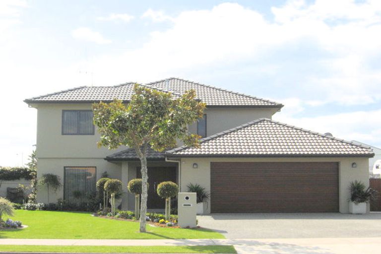 Photo of property in 115 Gravatt Road, Papamoa Beach, Papamoa, 3118