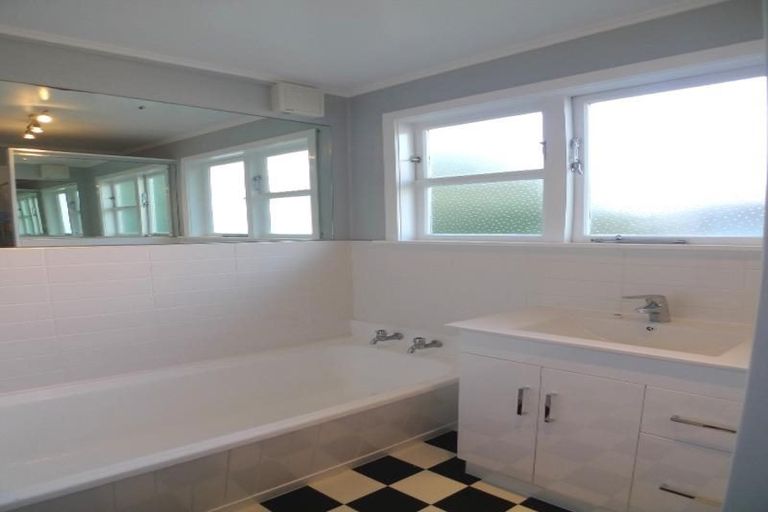 Photo of property in 55 High Street, Island Bay, Wellington, 6023