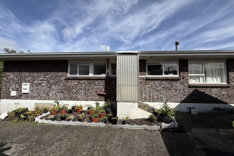 Photo of property in 4 Stella Place, Manurewa, Auckland, 2102