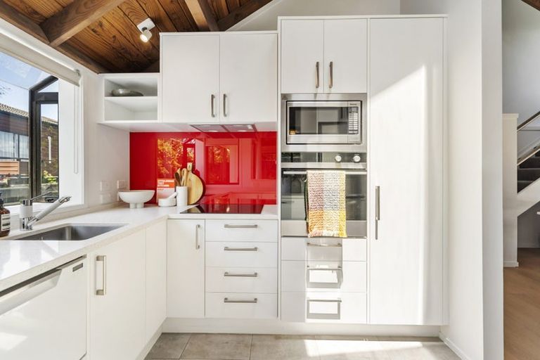 Photo of property in 13a Faulkner Road, Northcote Point, Auckland, 0627