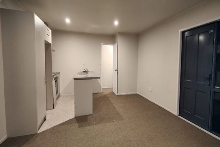 Photo of property in 23 Hindmarsh Street, Henderson, Auckland, 0612