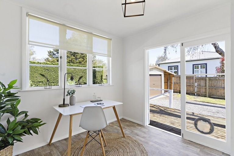 Photo of property in 9 Yule Grove, Greytown, 5712