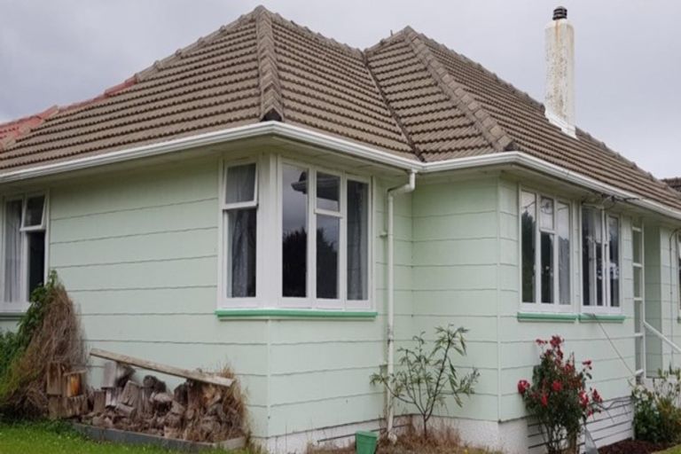 Photo of property in 84 Mckillop Street, Ranui, Porirua, 5024