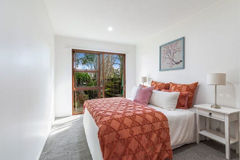 Photo of property in 1/15 Evans Road, Glen Eden, Auckland, 0602