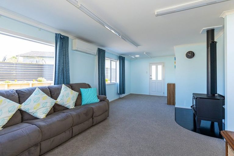 Photo of property in 35 Oban Street, Holmes Hill, Oamaru, 9401