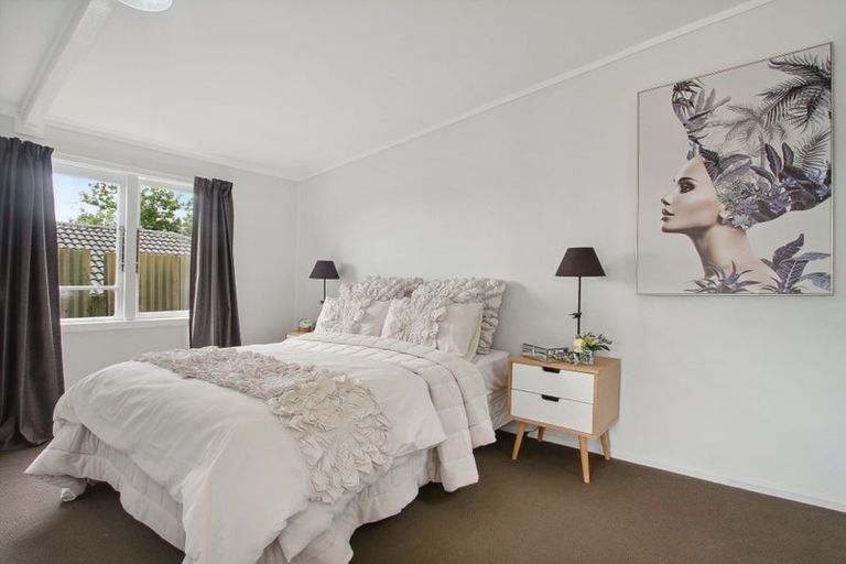 Photo of property in 32 Mellsop Avenue, Waiuku, 2123