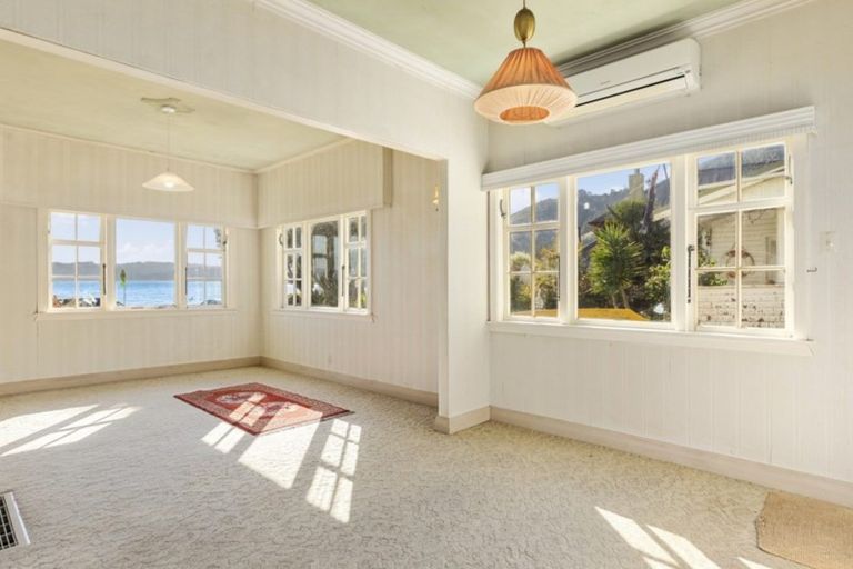 Photo of property in 620 Marine Drive, Days Bay, Lower Hutt, 5013