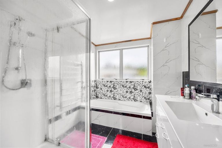 Photo of property in 302a Upper Queen Street, Pukekohe, 2120