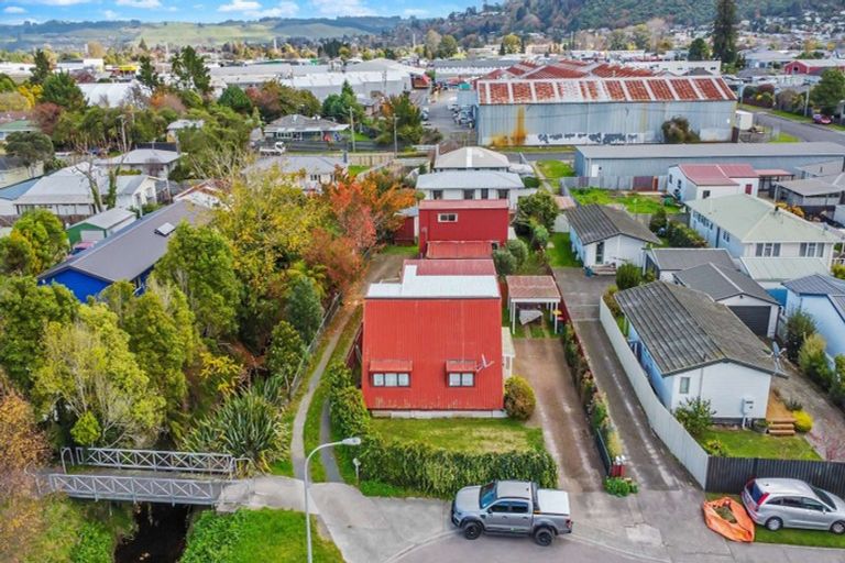 Photo of property in 28 Neil Road, Fairy Springs, Rotorua, 3015