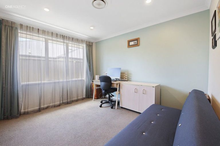 Photo of property in 14 Hakatere Road, Pegasus, 7612