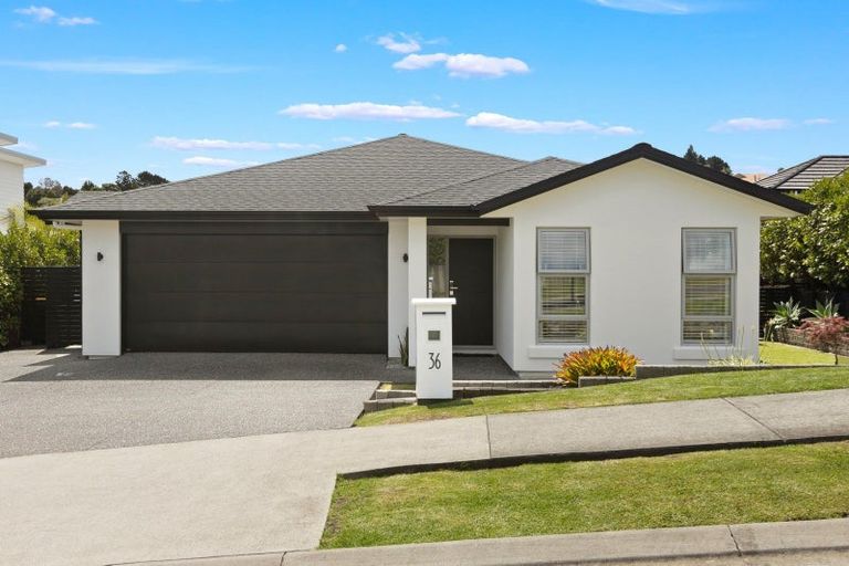 Photo of property in 36 Boocock Crescent, Orewa, 0931
