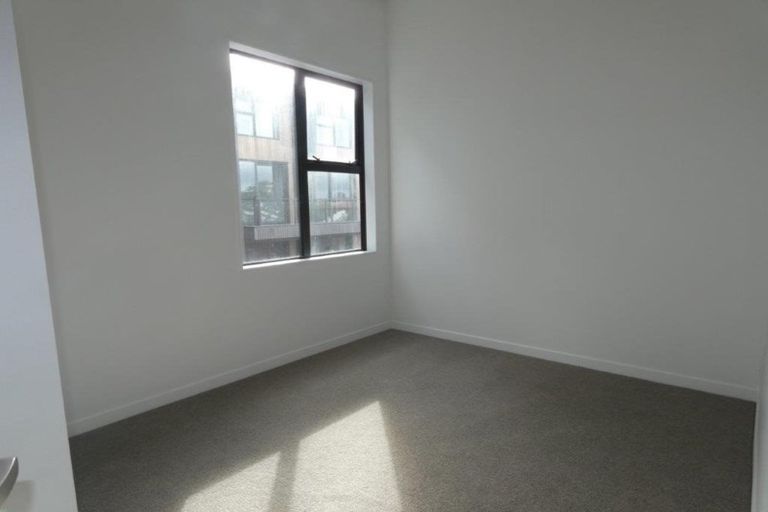 Photo of property in 10/20 Trent Street, Island Bay, Wellington, 6023