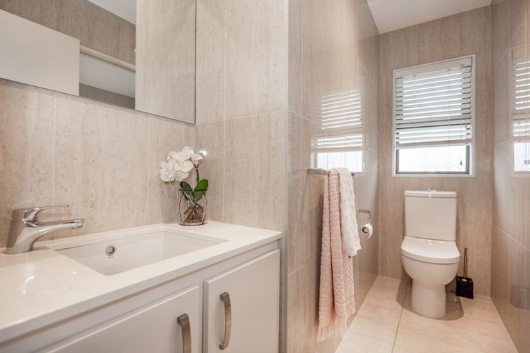 Photo of property in 19 Campbell Street, Havelock North, 4130