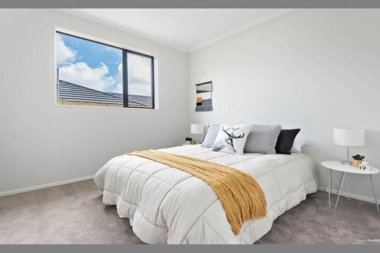 Photo of property in 5 Verdot Close, Kumeu, 0810