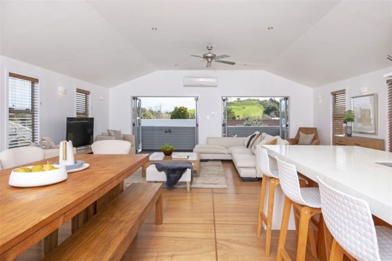 Photo of property in 351 Bucklands Beach Road, Bucklands Beach, Auckland, 2012