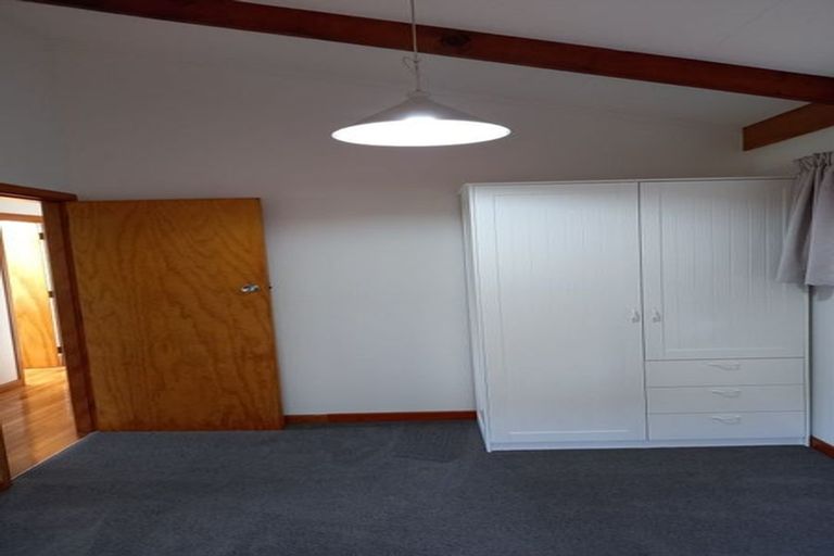 Photo of property in 89 Black Rock Road, Newlands, Wellington, 6037