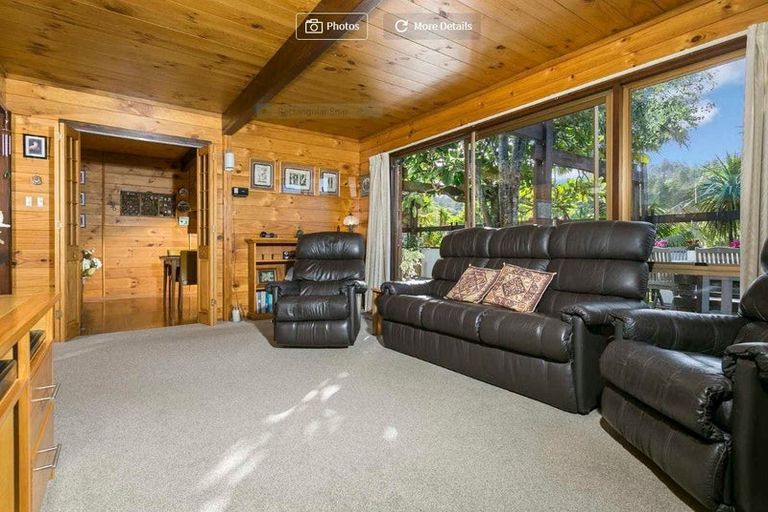 Photo of property in 36 Awaruku Road, Torbay, Auckland, 0630