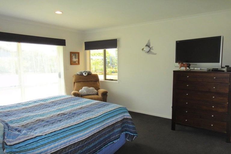 Photo of property in 22 Bootmaker Avenue, Waipu, 0510