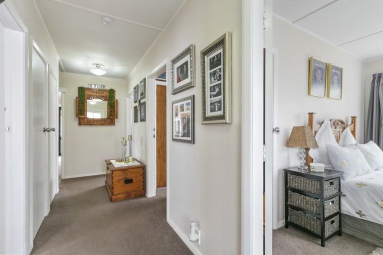 Photo of property in 261 Naenae Road, Naenae, Lower Hutt, 5011