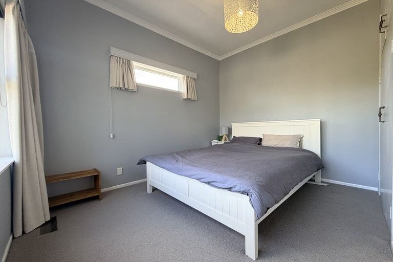 Photo of property in 4 School Road, Plimmerton, Porirua, 5026