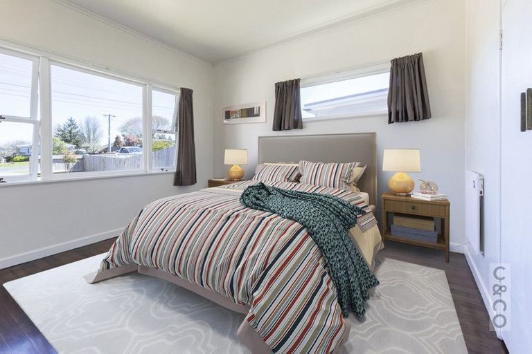 Photo of property in 30 Riverhead Road, Kumeu, 0810