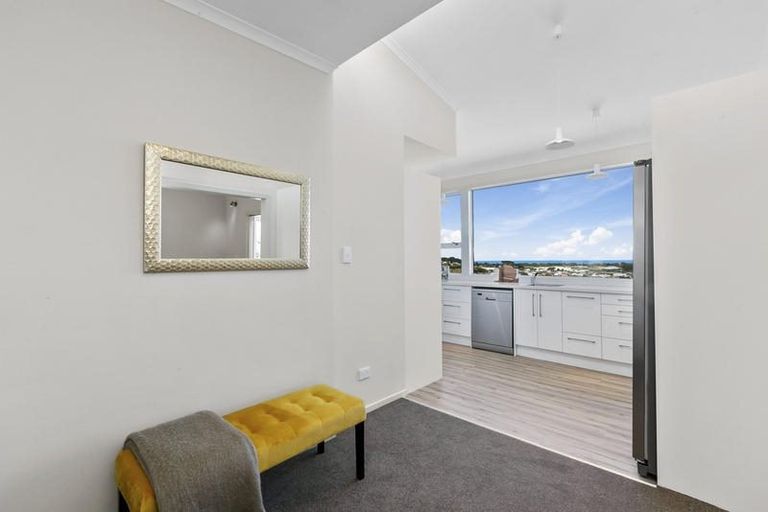 Photo of property in 52 Moana Crescent, Musselburgh, Dunedin, 9013