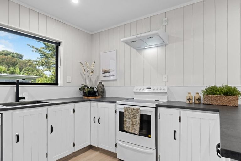 Photo of property in 9 Te Whena Place, Waitara, 4320