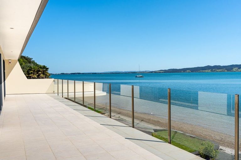 Photo of property in 42 Manganese Point Road, Tamaterau, Whangarei, 0174