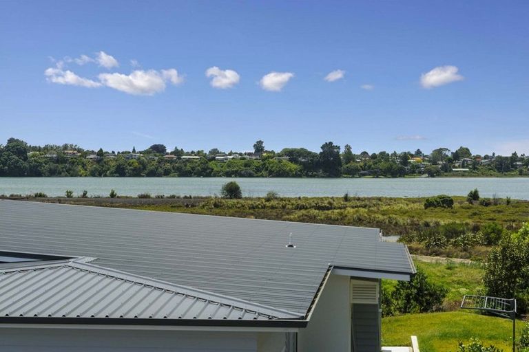 Photo of property in 64 Saint Michaels Avenue, Bethlehem, Tauranga, 3110