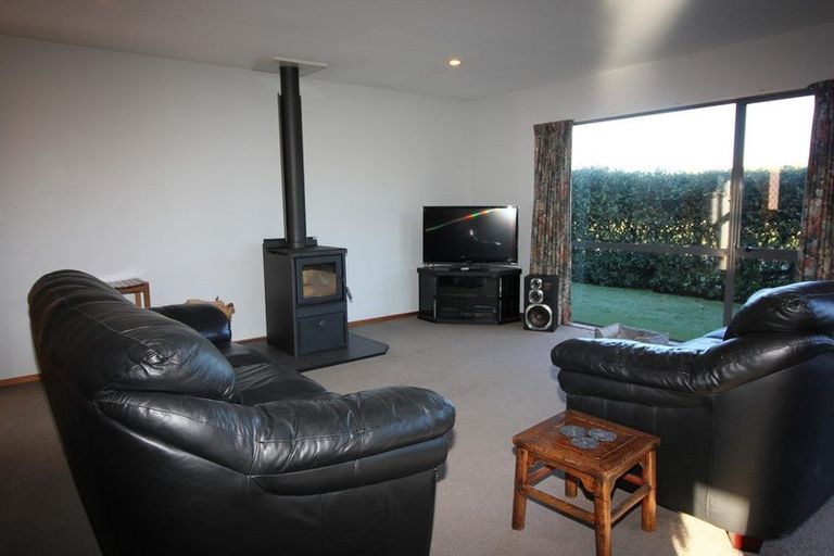 Photo of property in 9 Lordship Place, Templeton, Christchurch, 8042