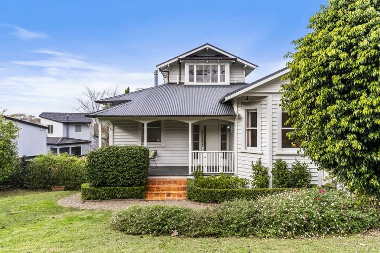 Photo of property in 52 St Vincent Avenue, Remuera, Auckland, 1050