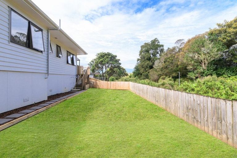 Photo of property in 26a Scarlock Avenue, Browns Bay, Auckland, 0630