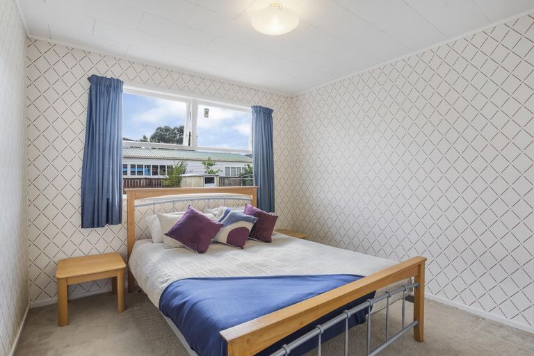 Photo of property in 37 Reelick Avenue, Pakuranga Heights, Auckland, 2010