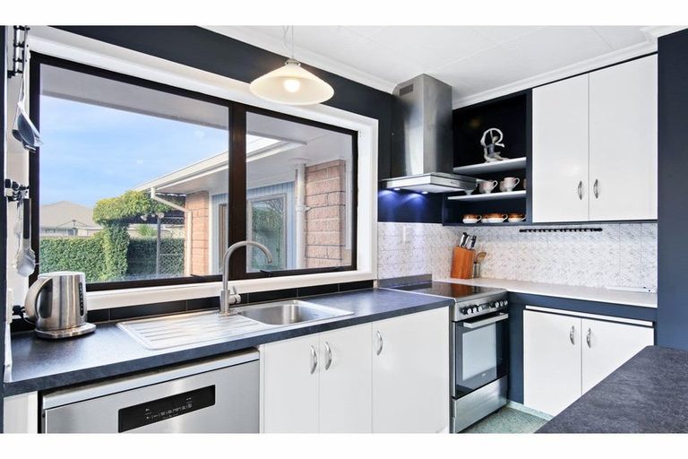 Photo of property in 40 East Belt, Rangiora, 7400