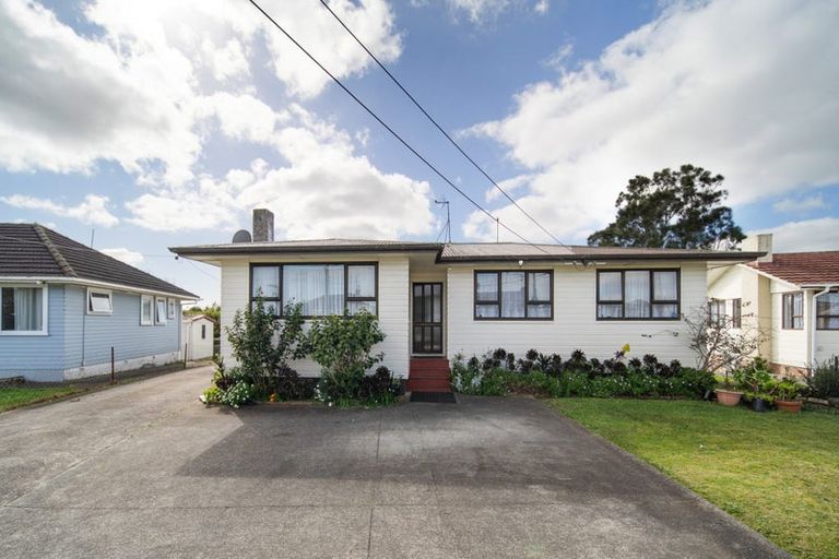 Photo of property in 17 Antrim Crescent, Otara, Auckland, 2023