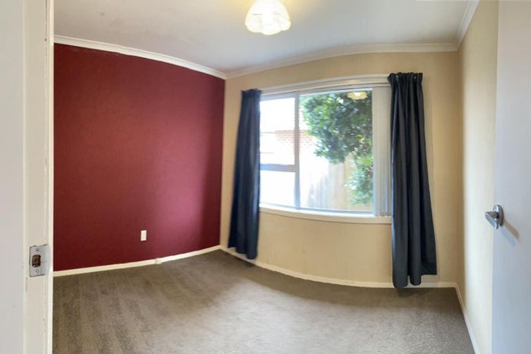 Photo of property in 119 Warren Crescent, Hillmorton, Christchurch, 8025