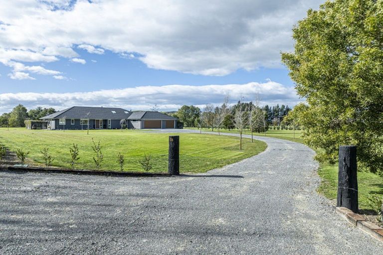 Photo of property in 18 Blackwood Lane, Maraekakaho, 4171