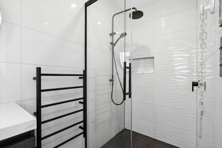 Photo of property in 3 Pilot Lane, Whitby, Porirua, 5024