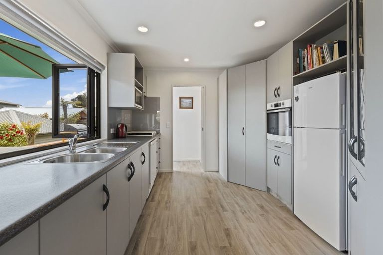 Photo of property in 30 Kiddle Drive, Hilltop, Taupo, 3330