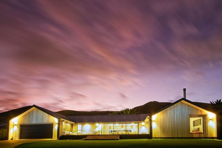 Photo of property in 17 Sandy Cove, Wainui, Gisborne, 4010