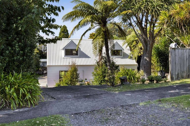 Photo of property in 6 Antonia Place, Bell Block, New Plymouth, 4312